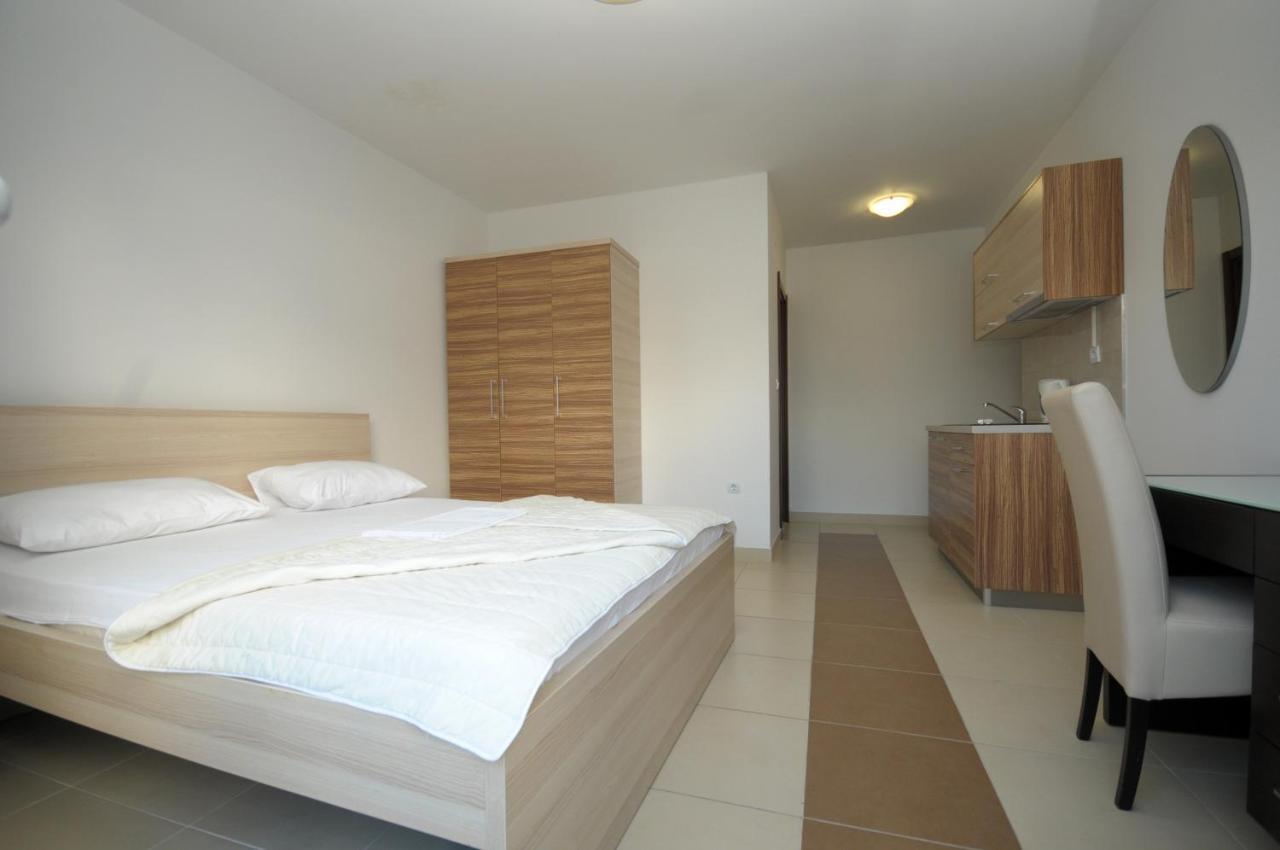 Apartments Anita Budva Exterior photo