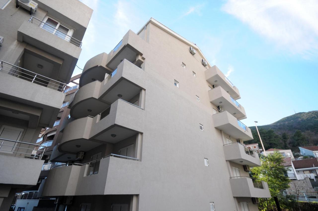 Apartments Anita Budva Exterior photo